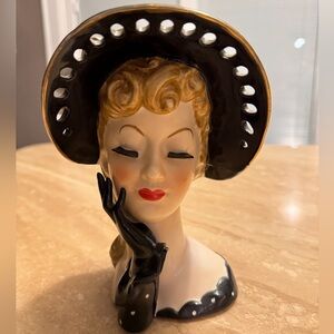 COPY - Lady Head Vase by Napco # 3348A